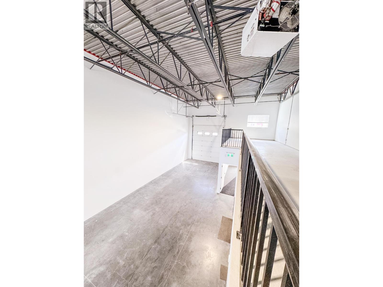 106 310 Hiram Walker Court, Kelowna