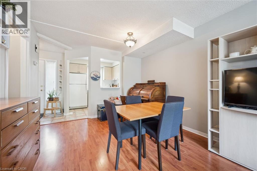 #21 459 BEECHWOOD Place - Image 5
