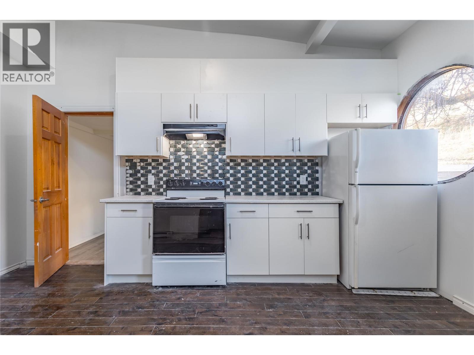 3422 Broadview Road - 8