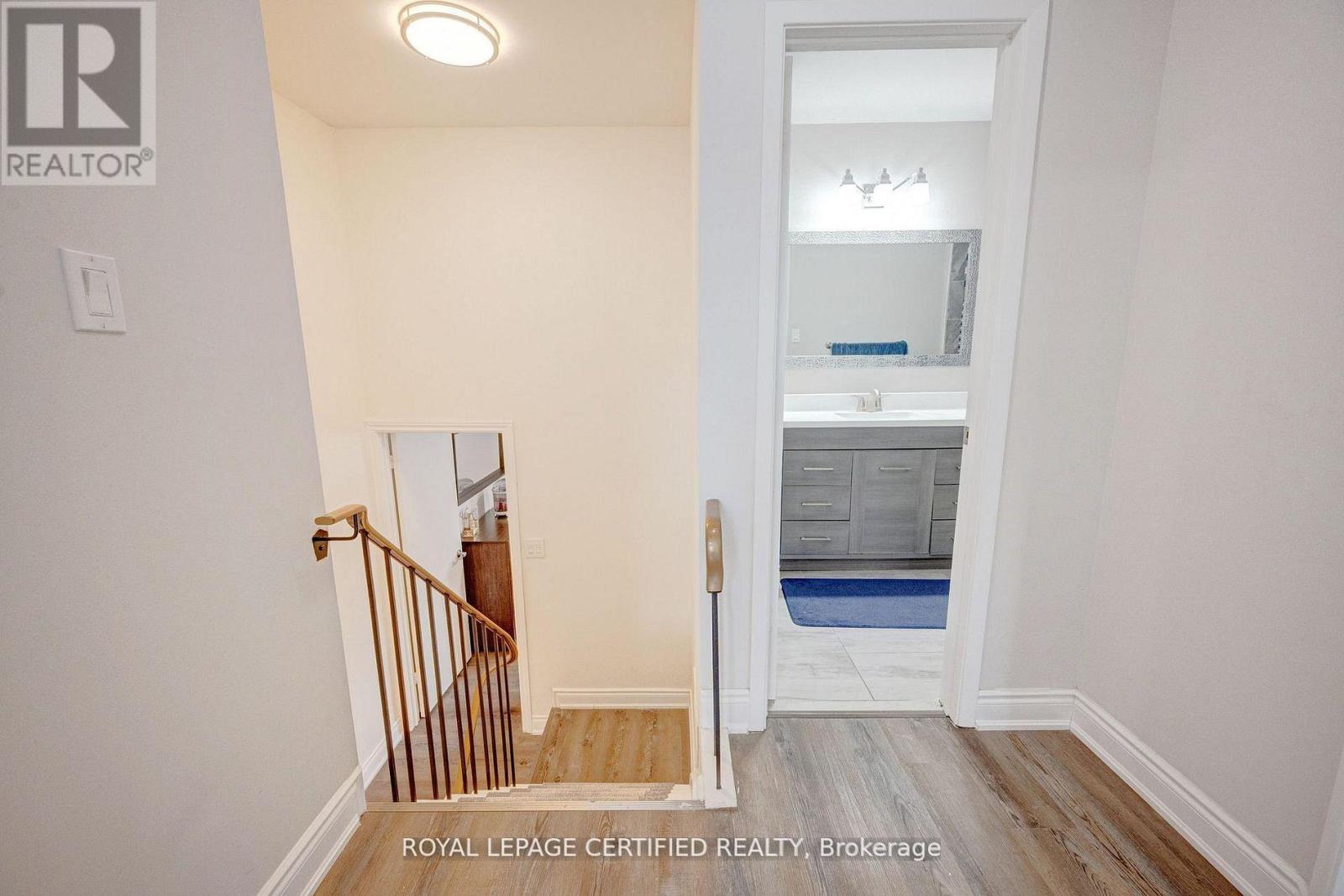 #91 371 BRONTE STREET S - 19