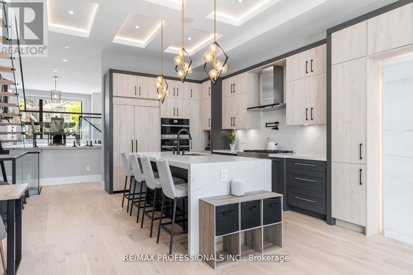 216 ALDERCREST ROAD - 6