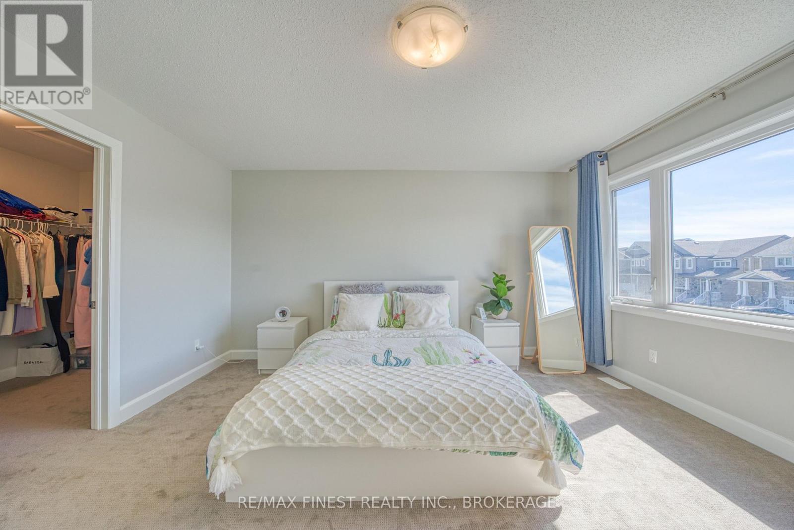 1372 ANDERSEN DRIVE - 21