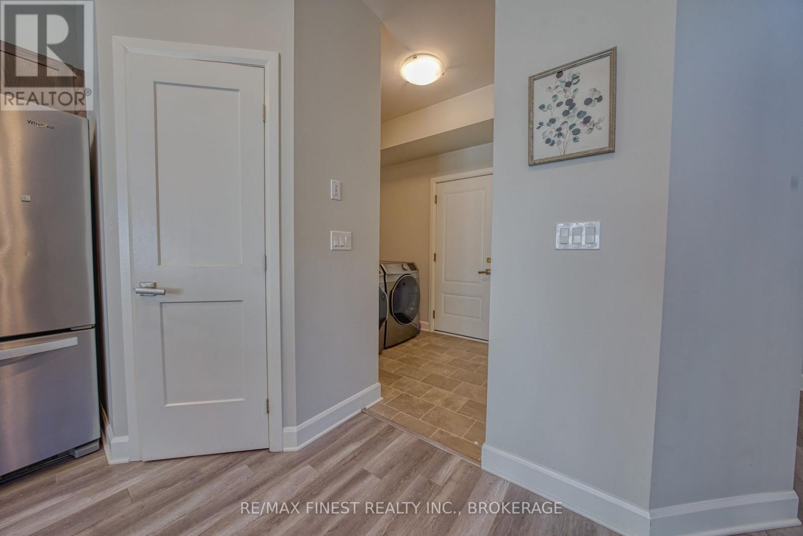 1372 ANDERSEN DRIVE - 11