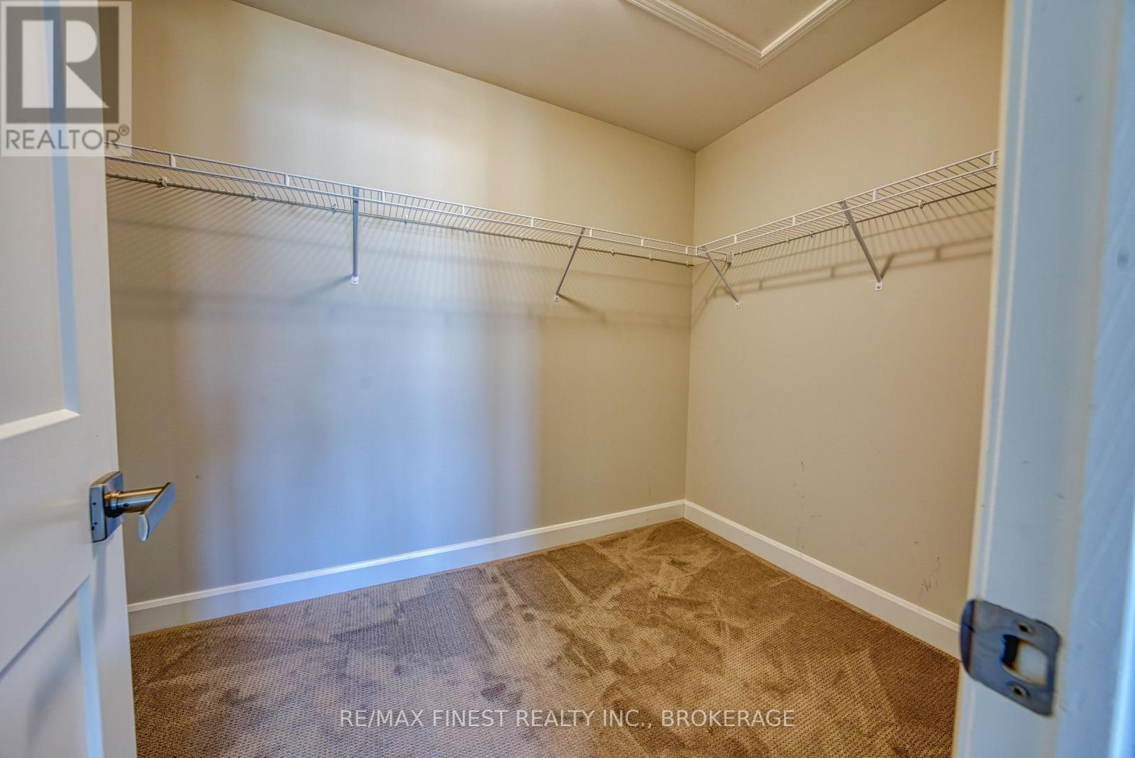 1372 ANDERSEN DRIVE - 20