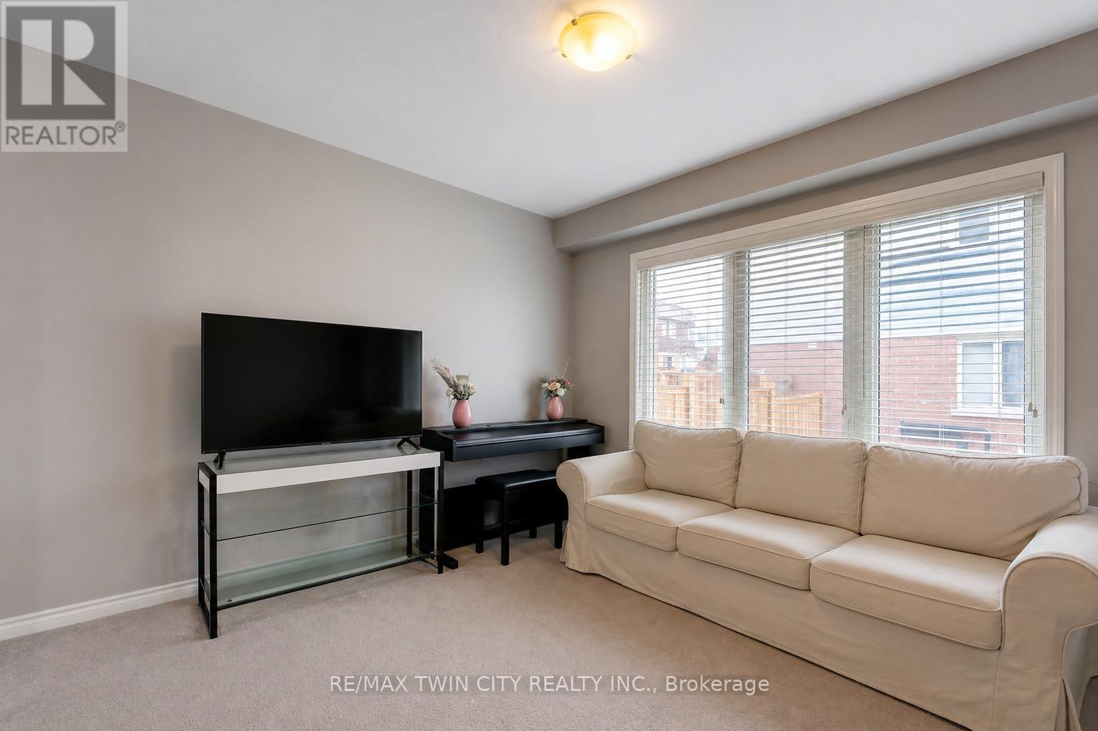 71 GLENVISTA DRIVE - 10