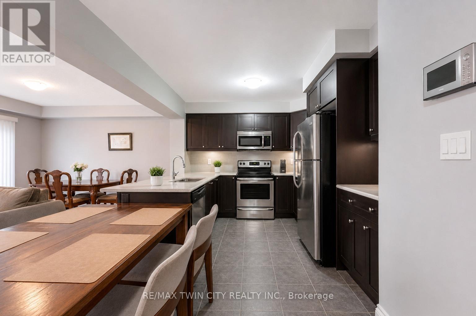 71 GLENVISTA DRIVE - 8