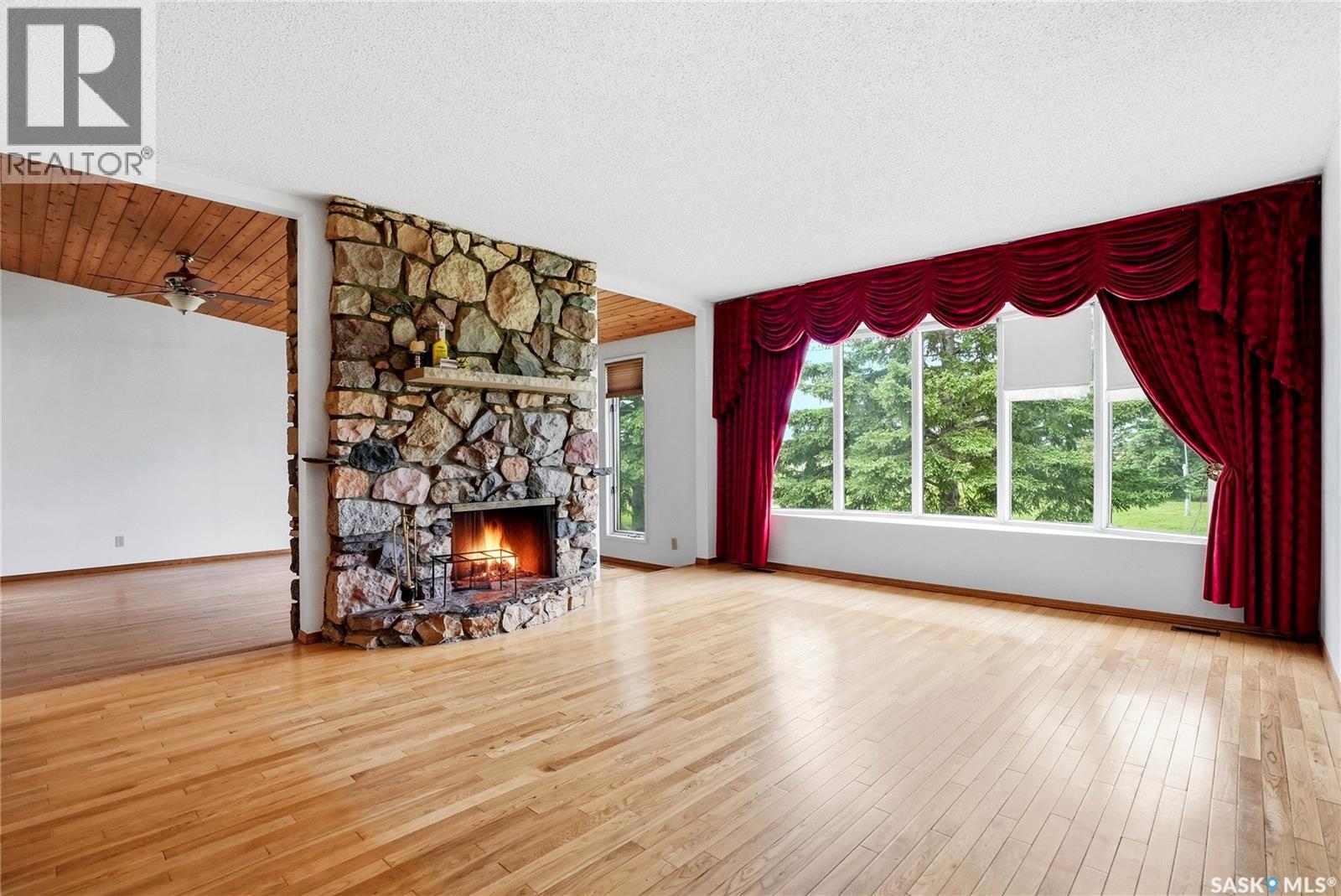 (Martensville) Friesen Acreage - 23
