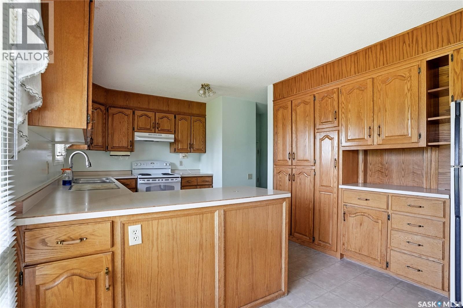 (Martensville) Friesen Acreage - 27