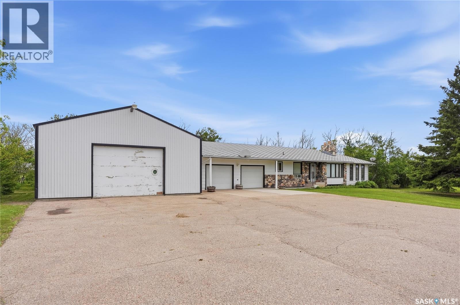 (Martensville) Friesen Acreage - 13