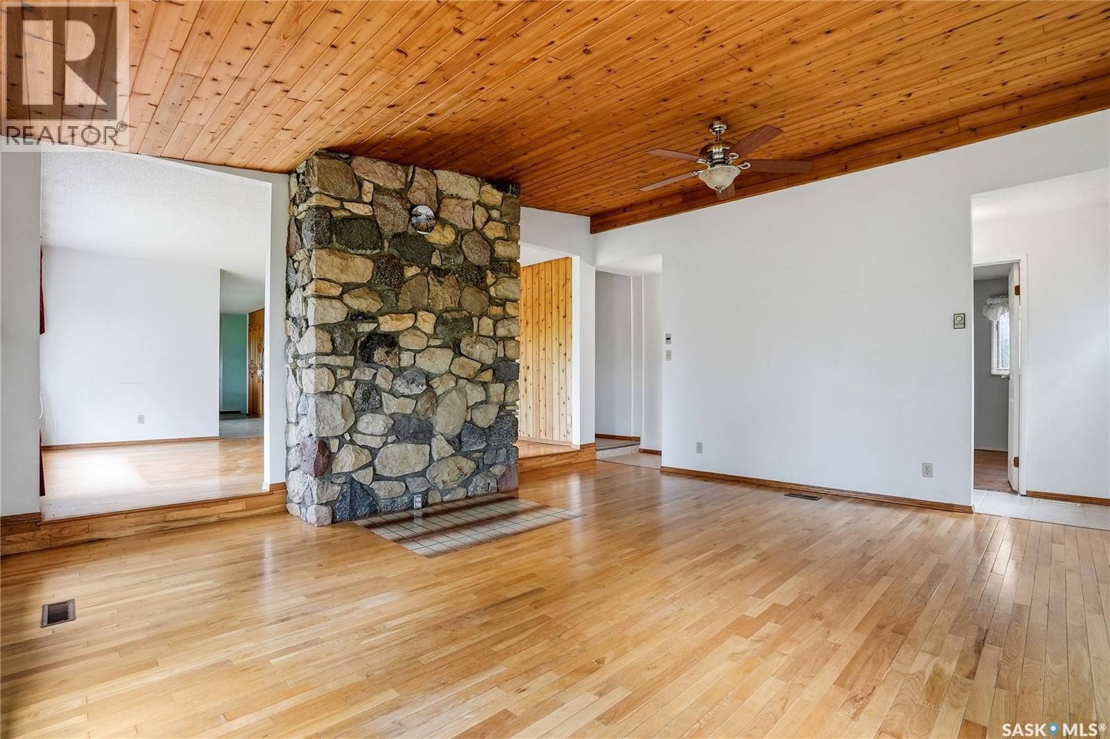 (Martensville) Friesen Acreage - 20