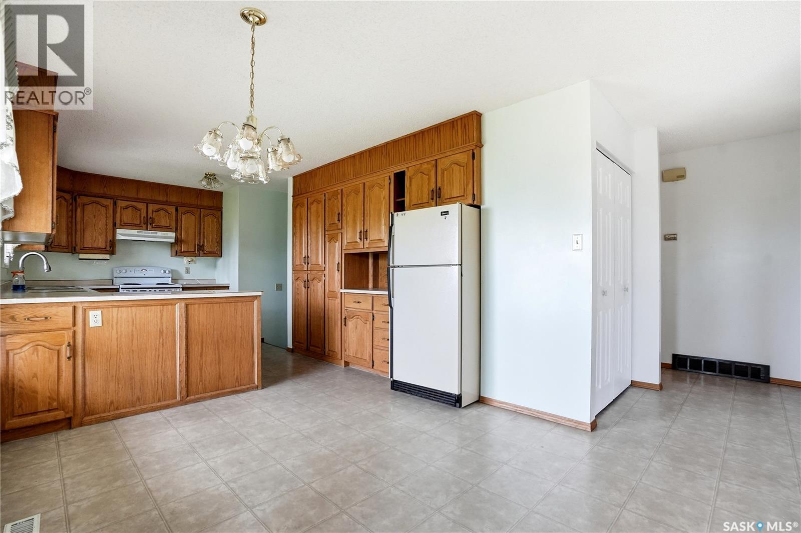 (Martensville) Friesen Acreage - 25