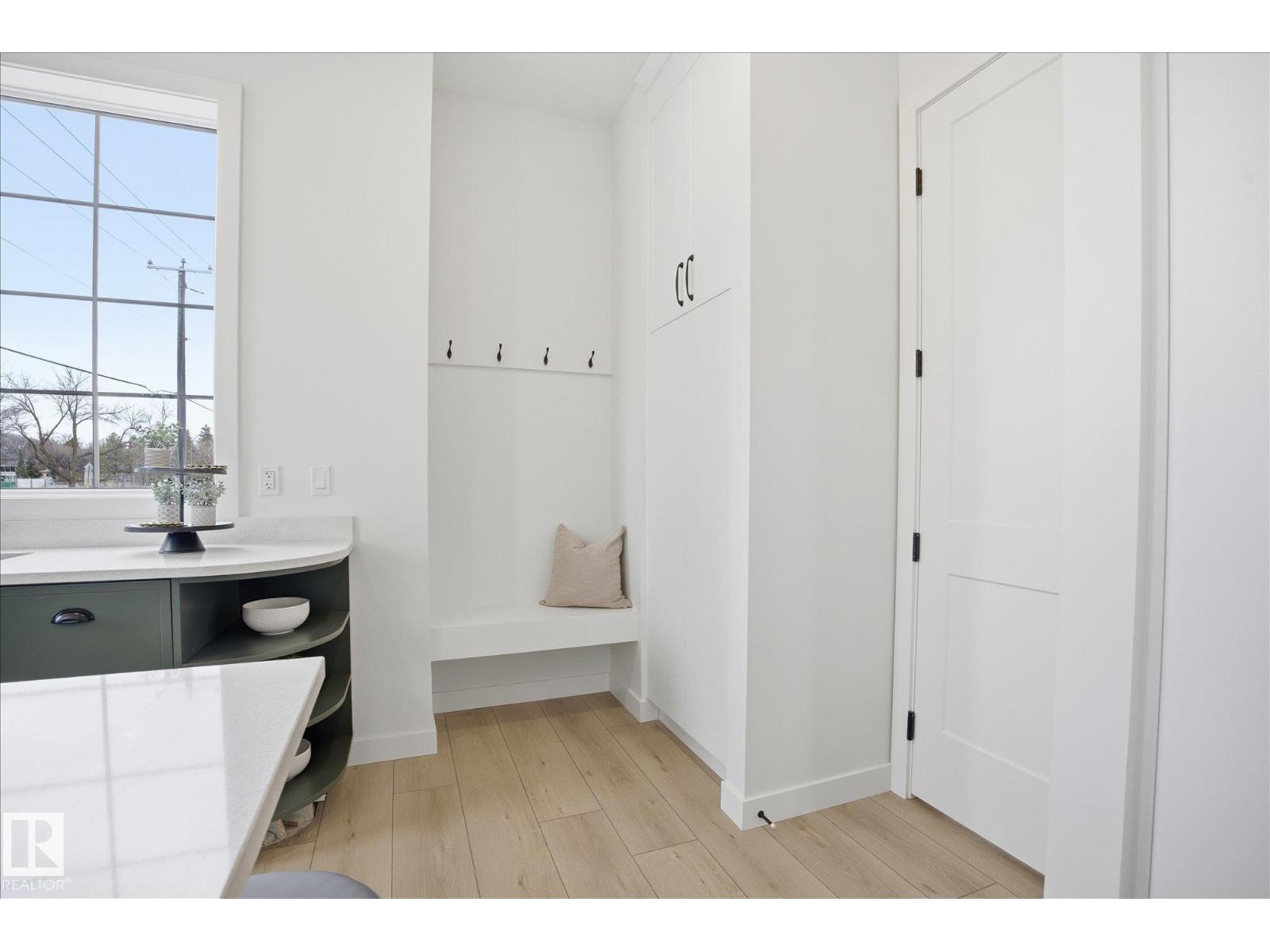 9703 68 AV NW - 18