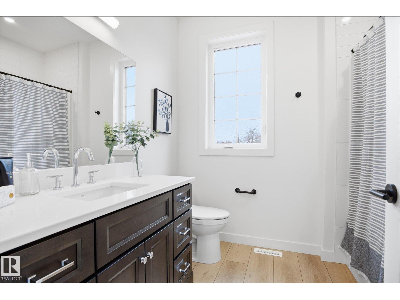 9703 68 AV NW - 28