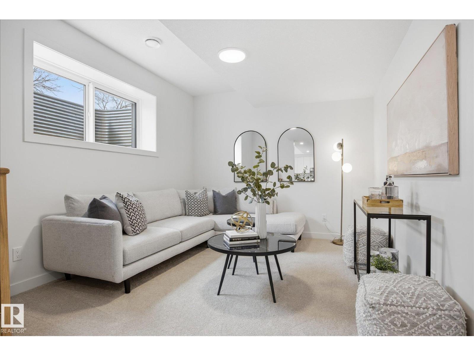 9703 68 AV NW - 32