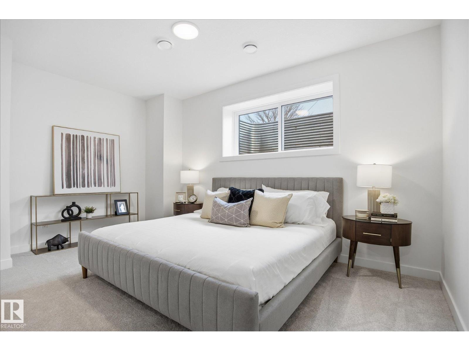 9703 68 AV NW - 35