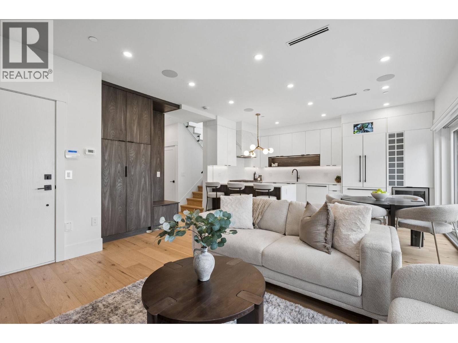 3 Bed, 4 Bath House for Sale in Vancouver – 2 4549 W 11TH AVENUE, Vancouver – MLS# R3144173 - Image 6