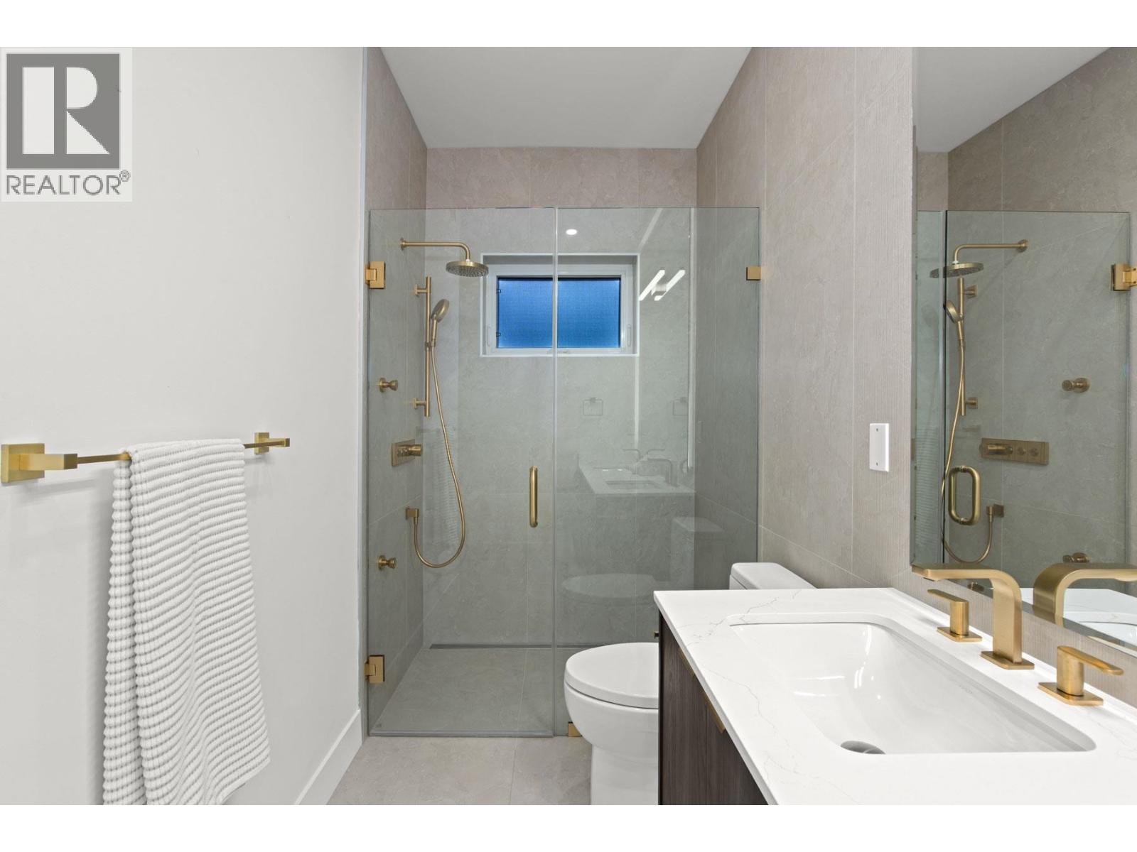 3 Bed, 4 Bath House for Sale in Vancouver – 2 4549 W 11TH AVENUE, Vancouver – MLS# R3144173 - Image 18