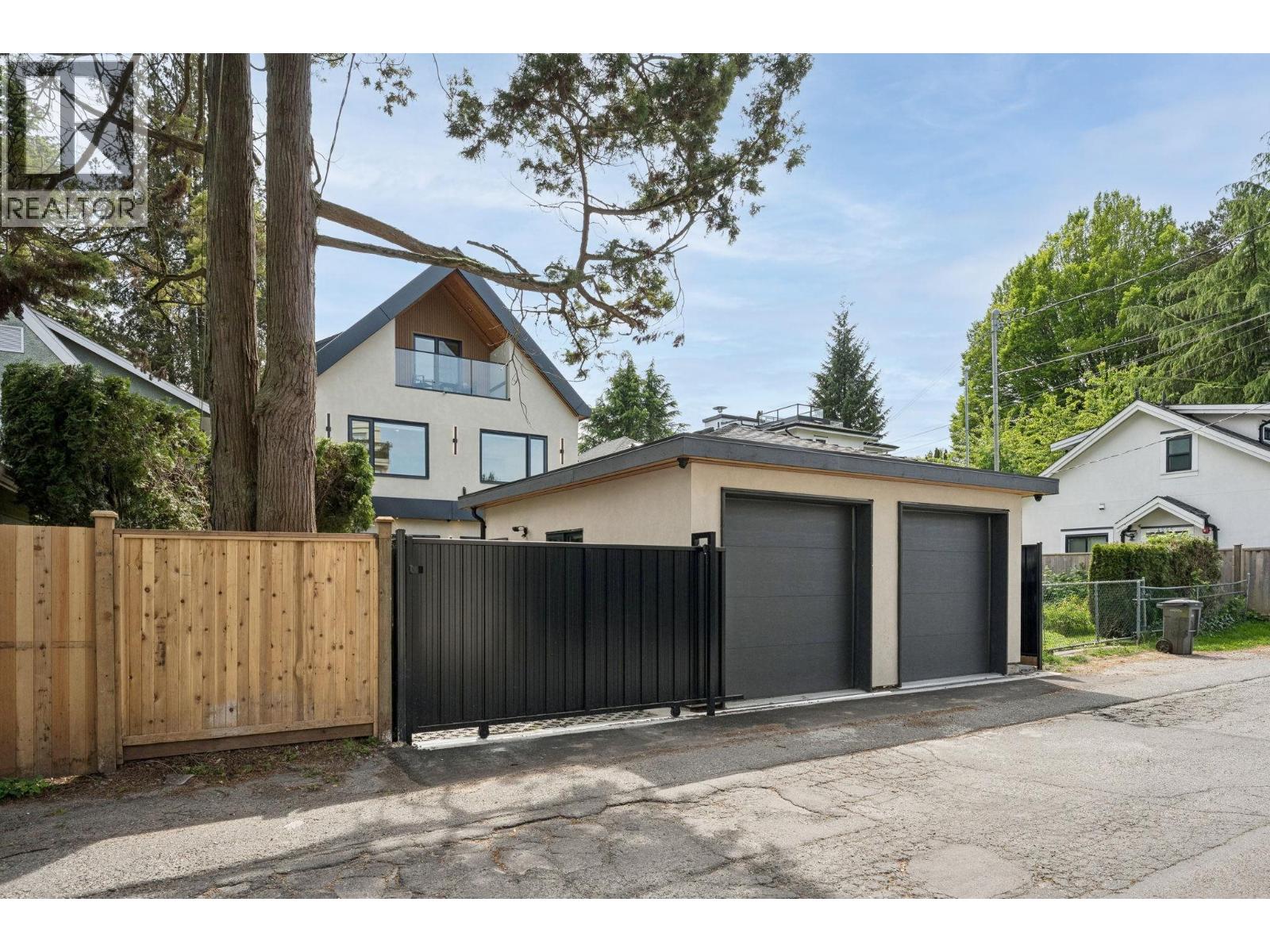 3 Bed, 4 Bath House for Sale in Vancouver – 2 4549 W 11TH AVENUE, Vancouver – MLS# R3144173 - Image 37