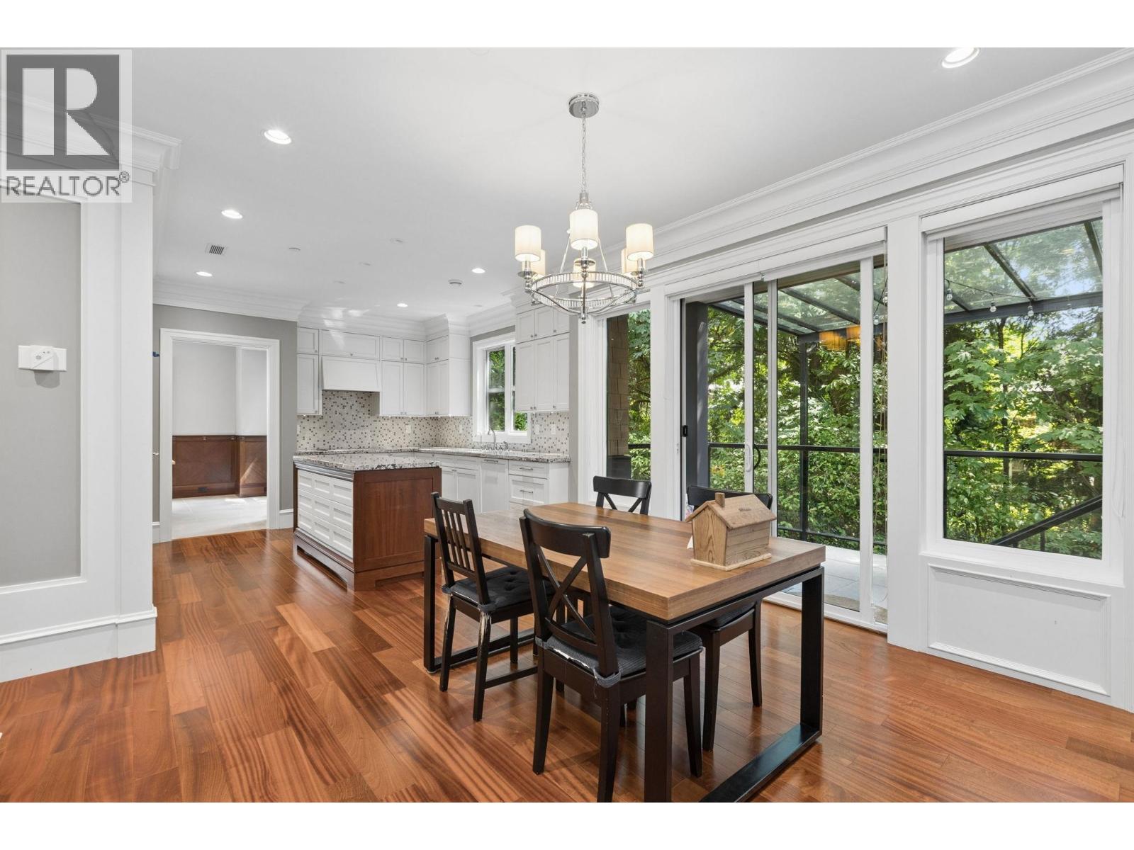 1250 SINCLAIR STREET, West Vancouver