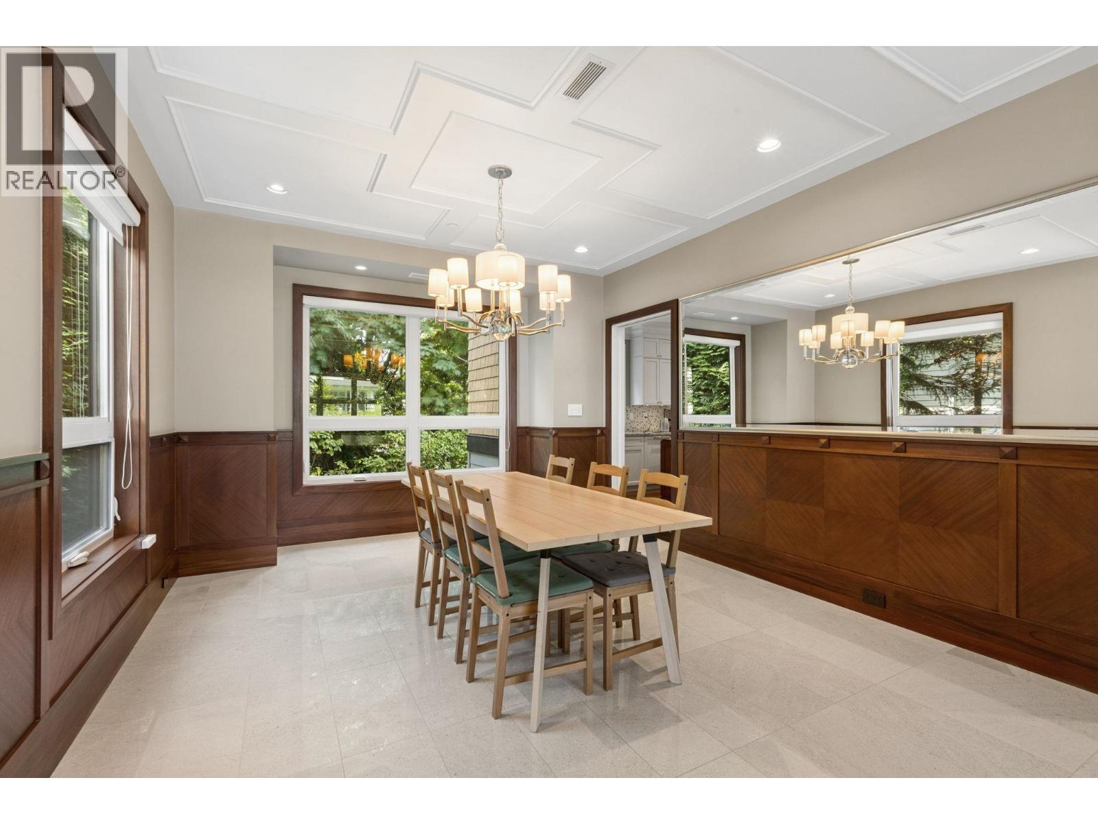 1250 SINCLAIR STREET, West Vancouver