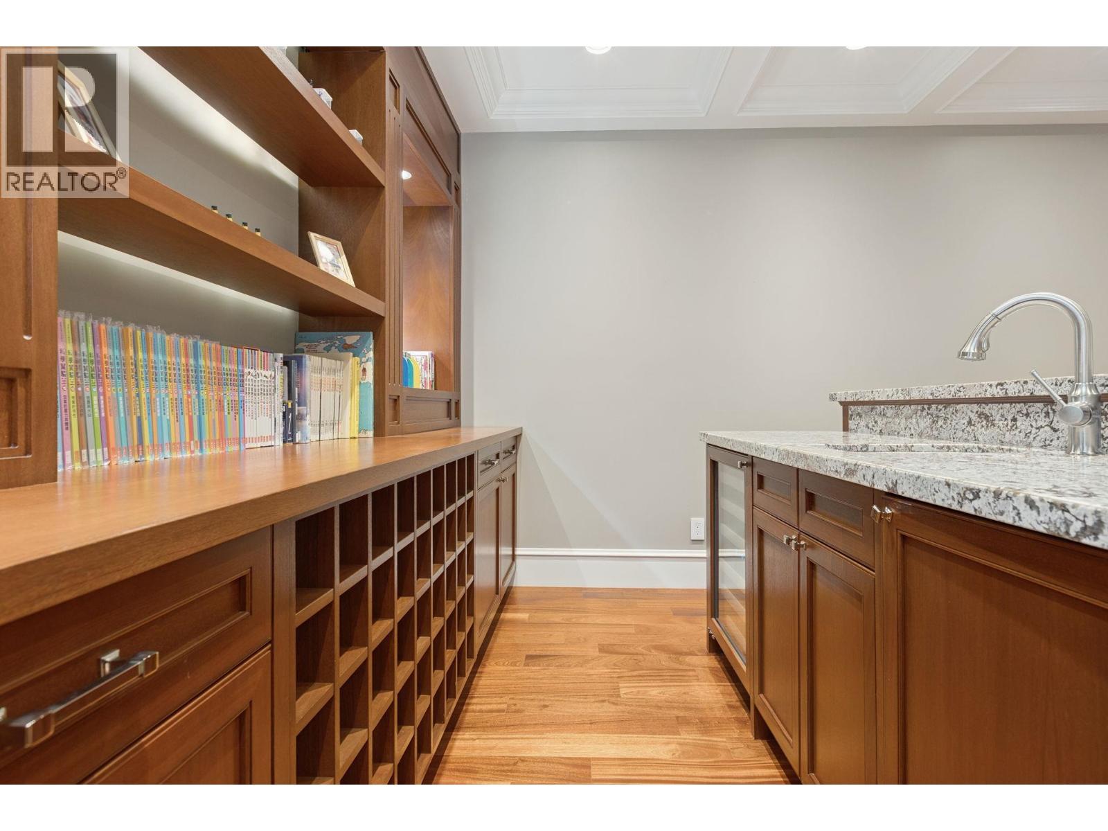 1250 SINCLAIR STREET, West Vancouver