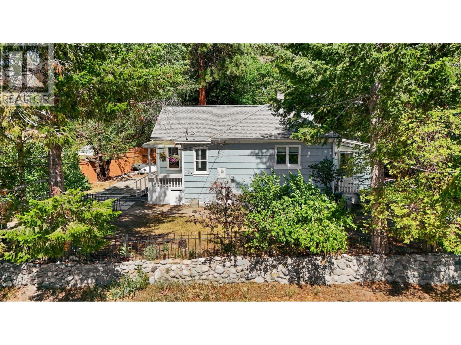 708 MOSLEY Place - 30