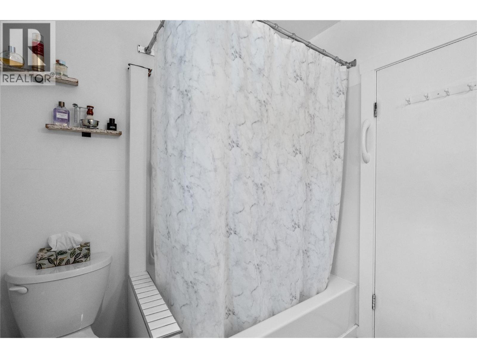 708 MOSLEY Place - 7