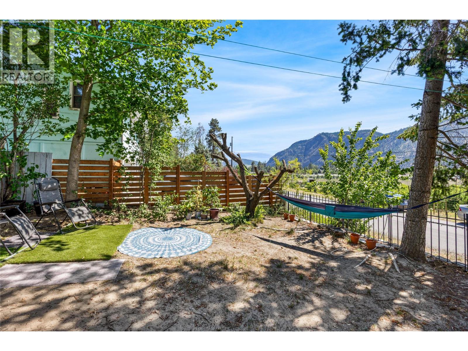708 MOSLEY Place - 28