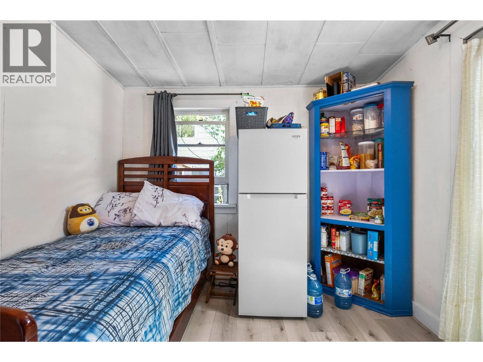 708 MOSLEY Place - 17