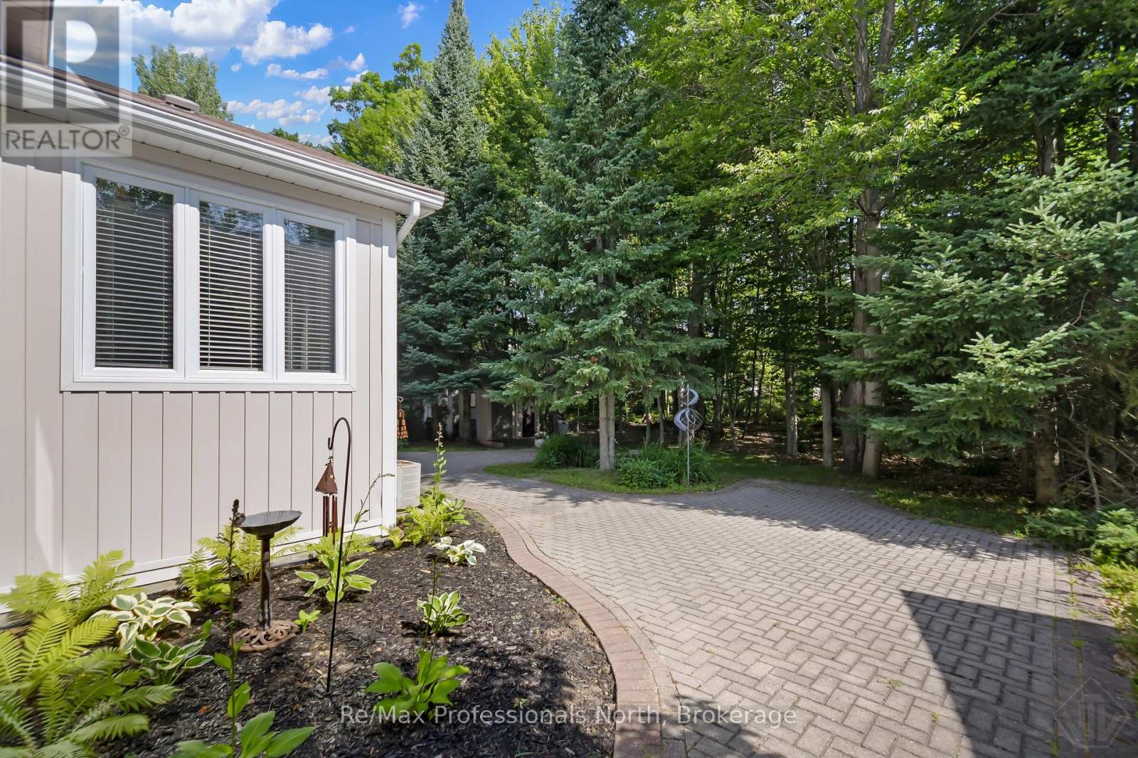 102 PINERIDGE GATE - 33
