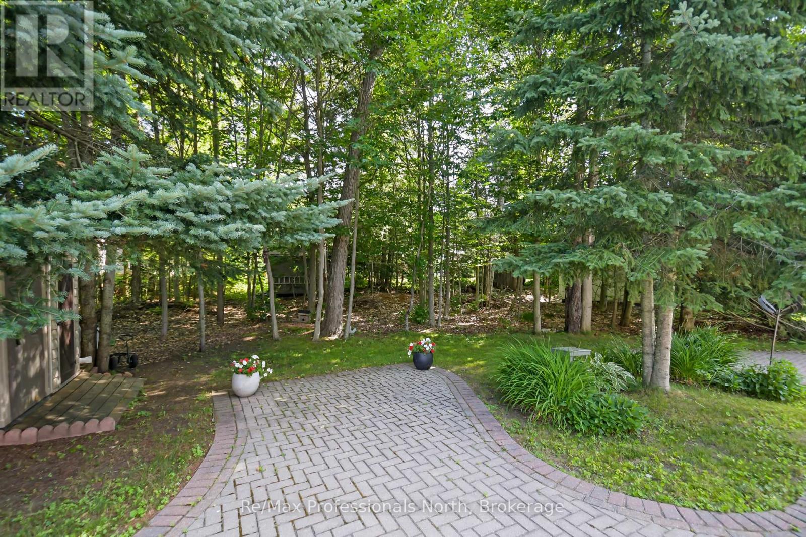 102 PINERIDGE GATE - 31