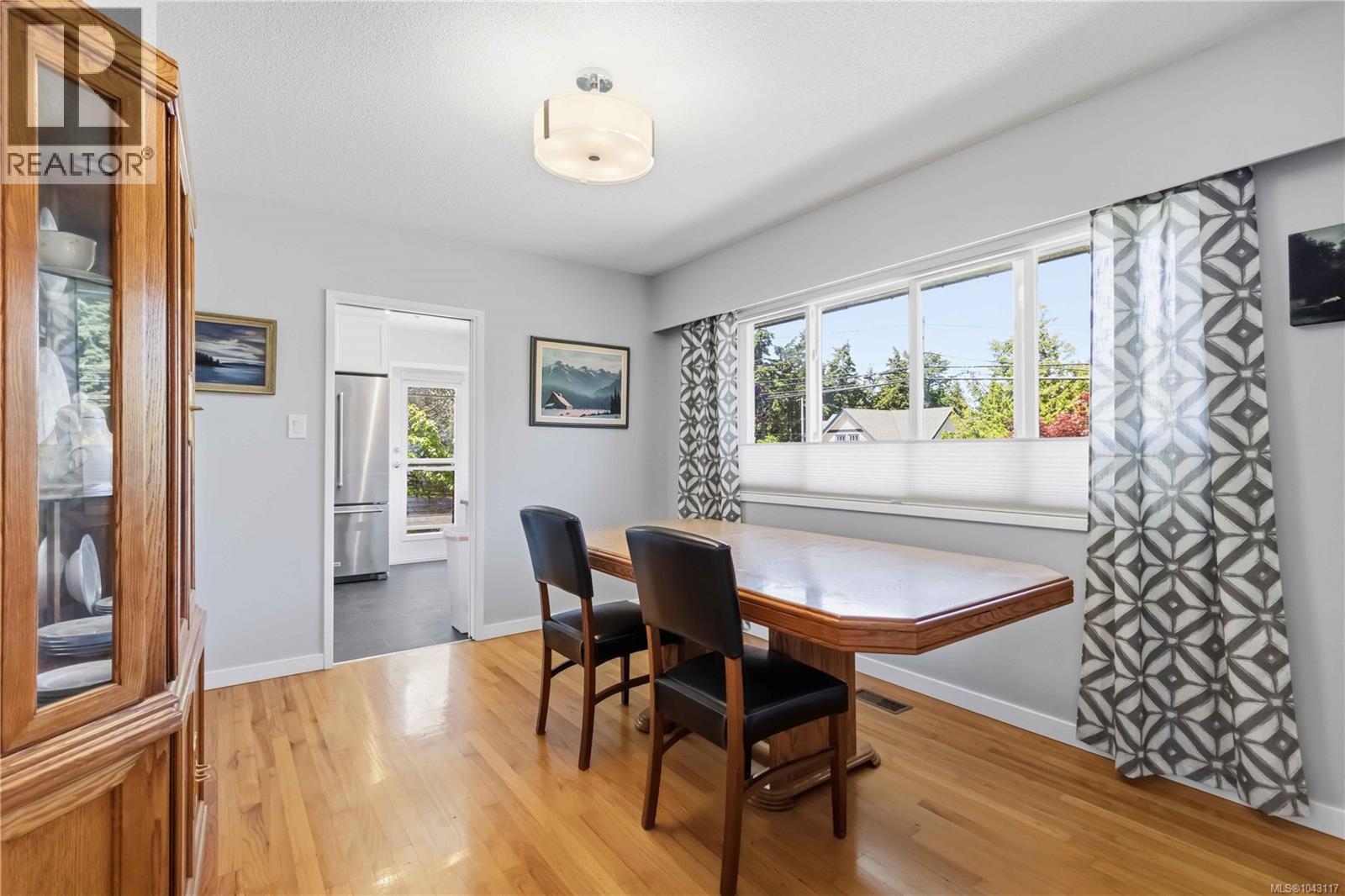 1909 Ferndale Rd - 12