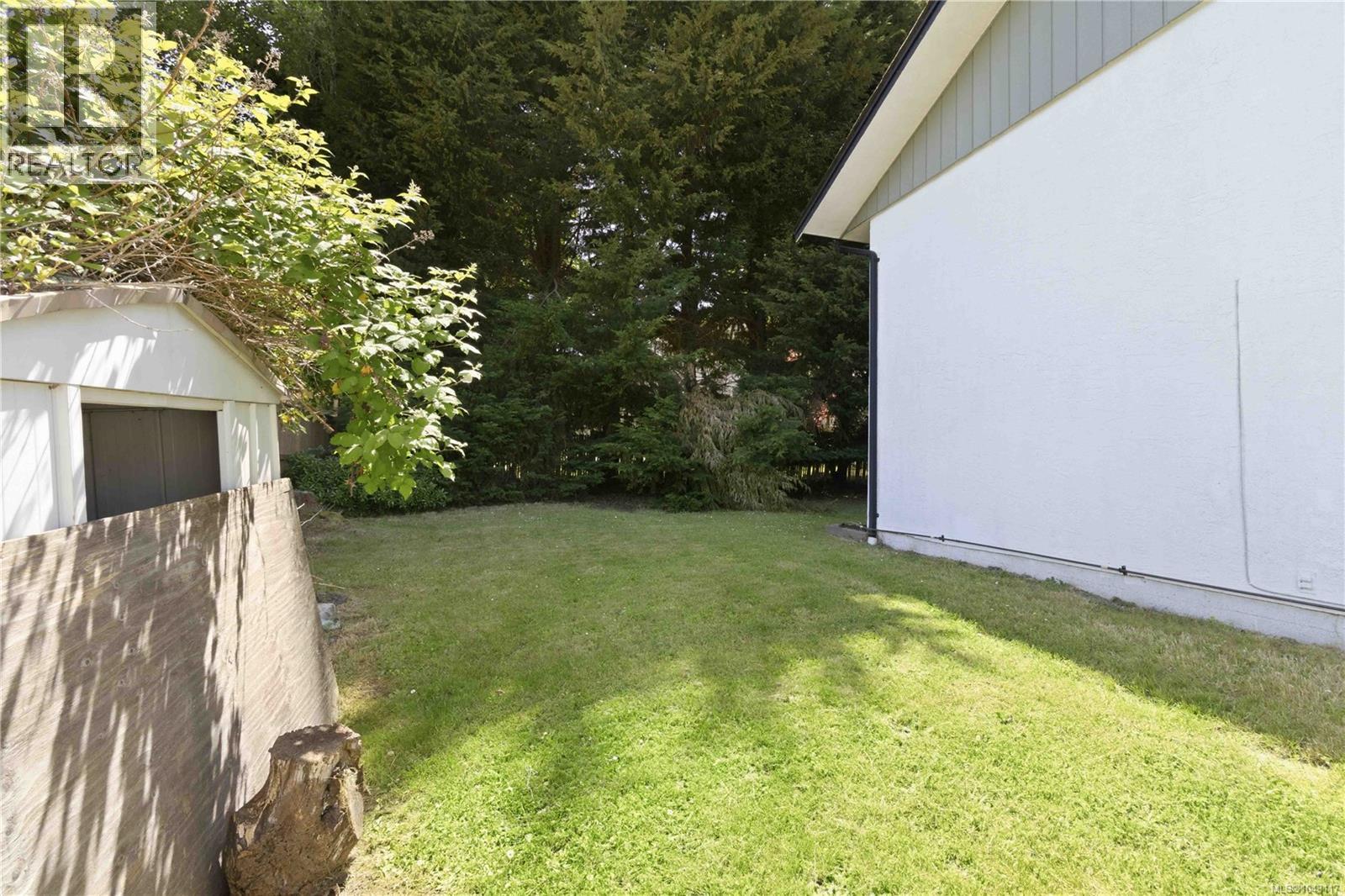 1909 Ferndale Rd - 48