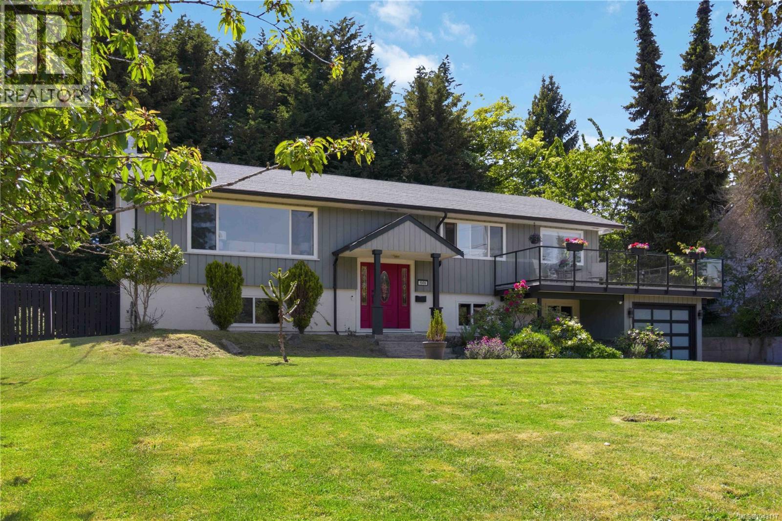 1909 Ferndale Rd - 51