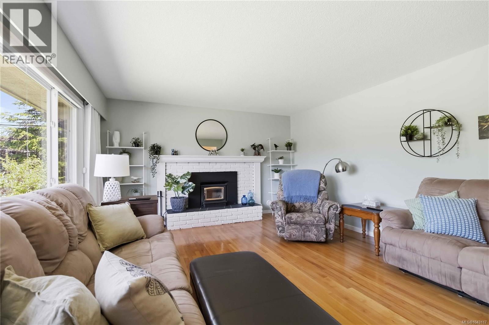 1909 Ferndale Rd - 9