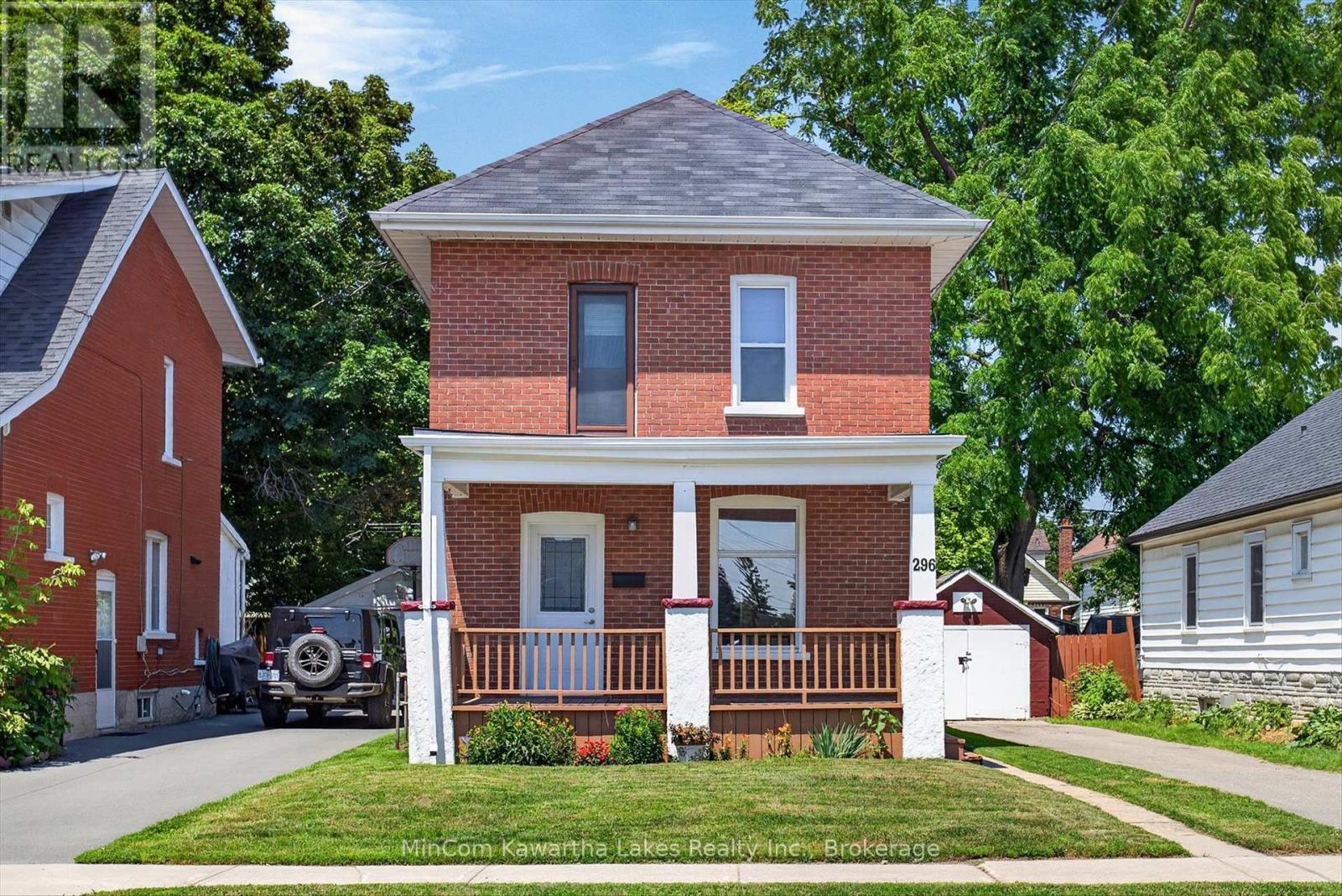 296 BRAIDWOOD AVENUE - 1