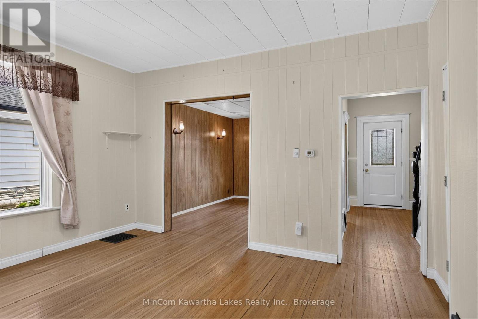 296 BRAIDWOOD AVENUE - 12