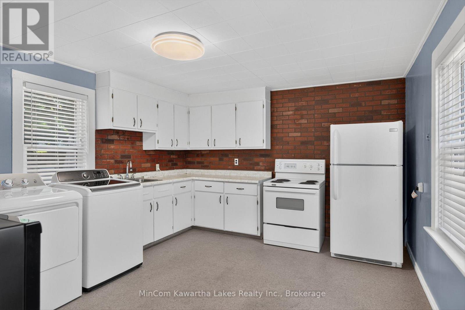 296 BRAIDWOOD AVENUE - 15
