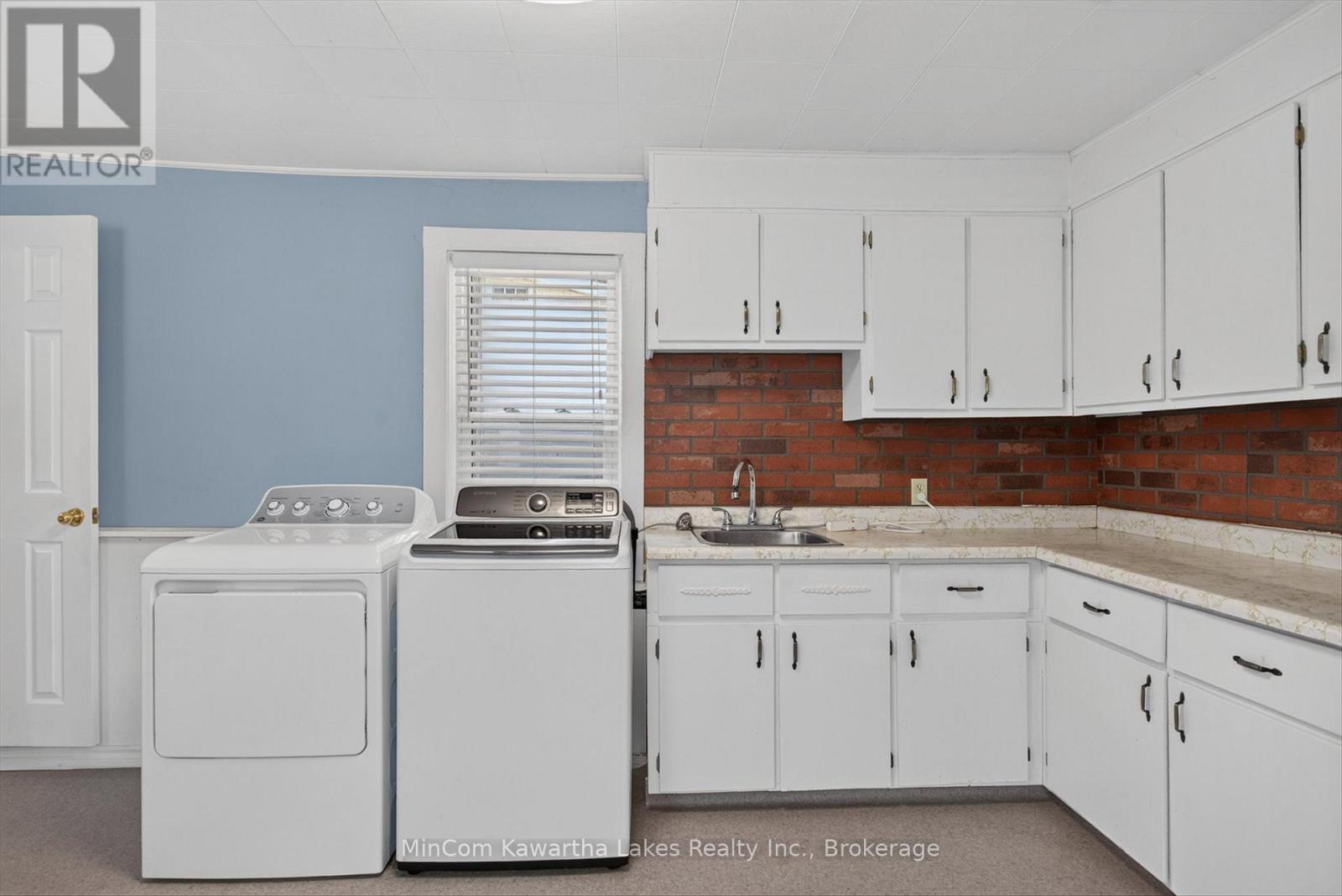 296 BRAIDWOOD AVENUE - 16