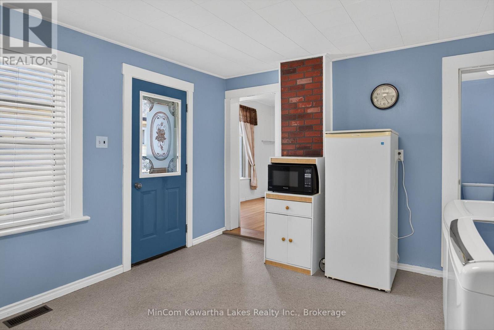 296 BRAIDWOOD AVENUE - 20