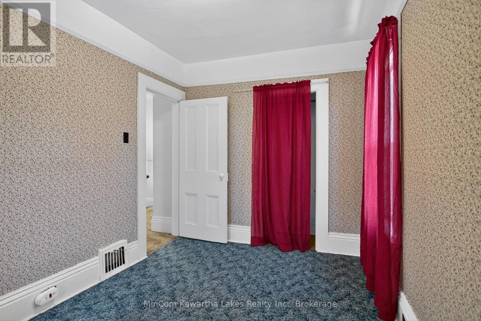 296 BRAIDWOOD AVENUE - 27