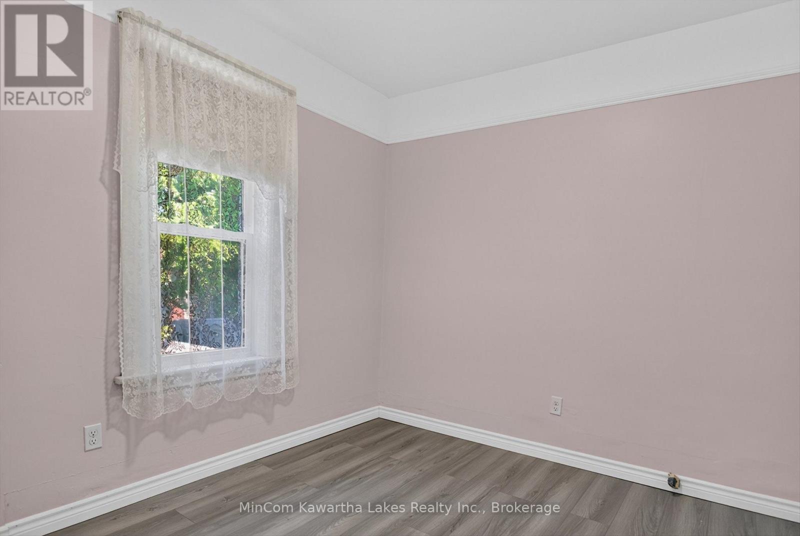 296 BRAIDWOOD AVENUE - 30