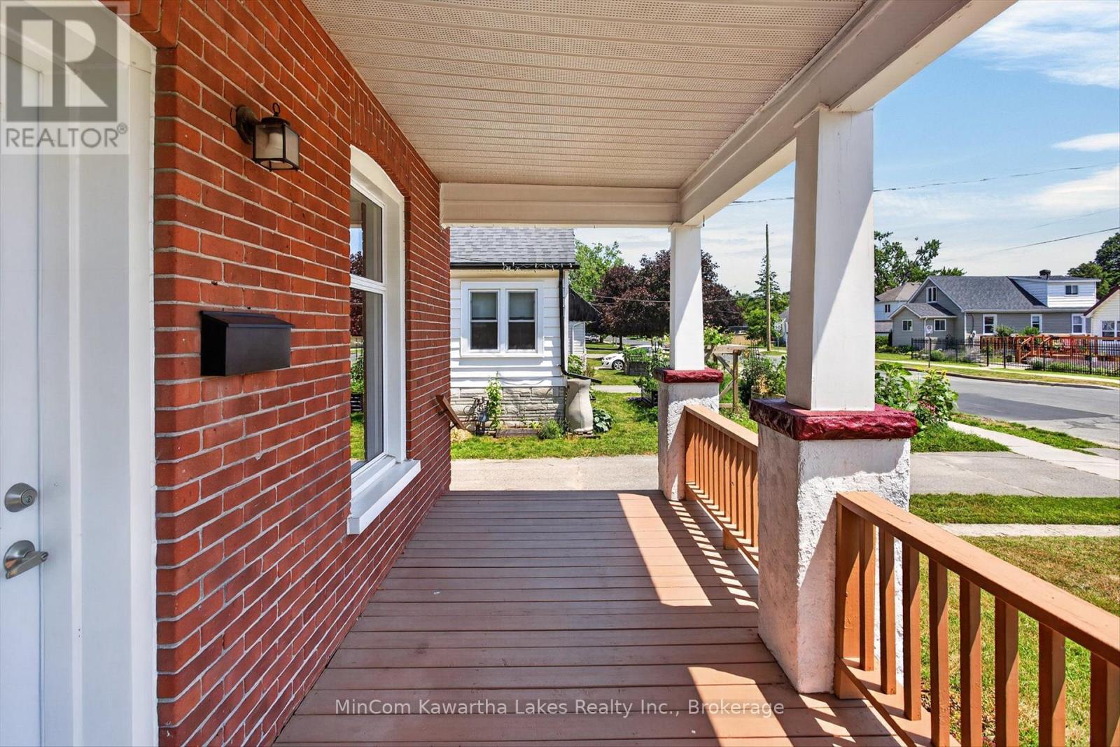 296 BRAIDWOOD AVENUE - 39