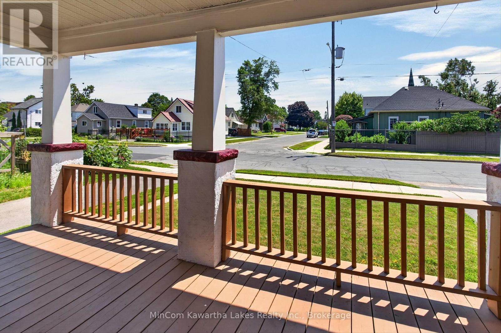 296 BRAIDWOOD AVENUE - 40