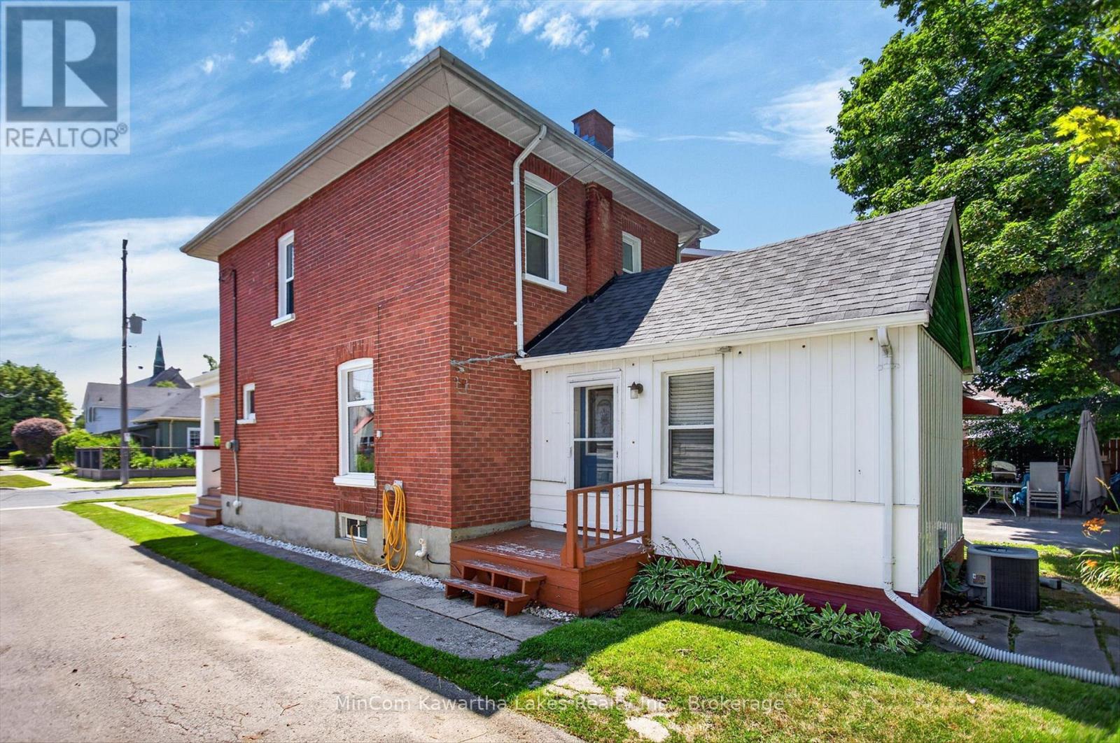 296 BRAIDWOOD AVENUE - 41
