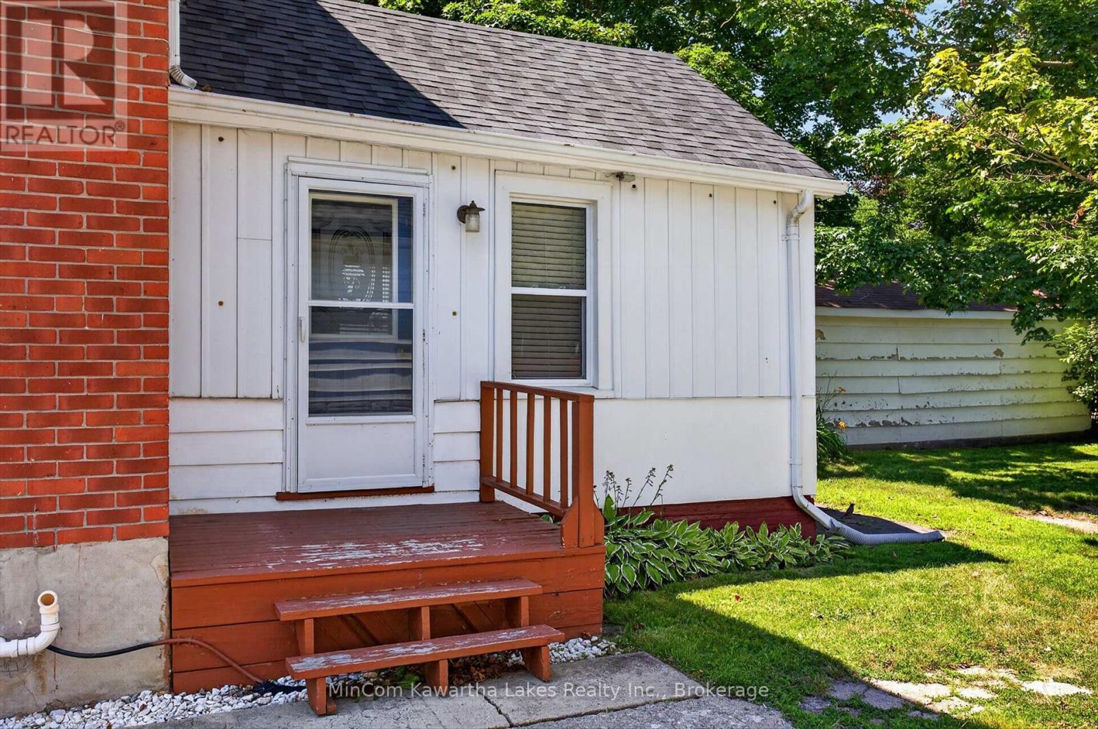 296 BRAIDWOOD AVENUE - 42