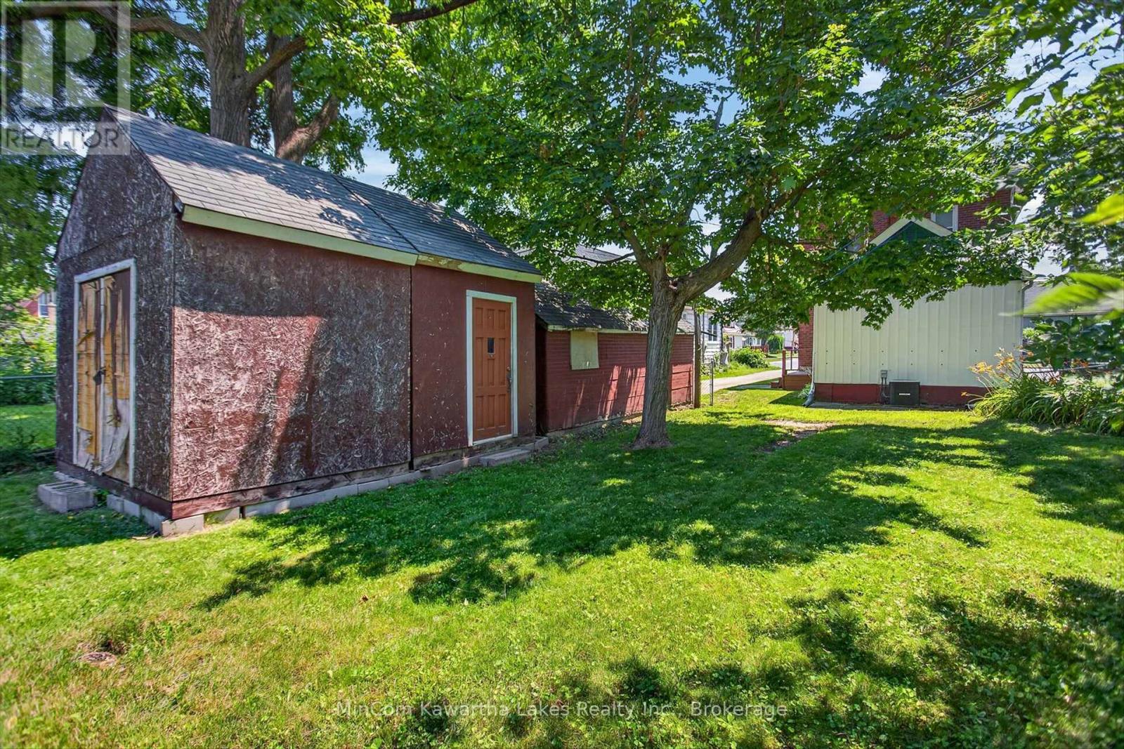 296 BRAIDWOOD AVENUE - 47