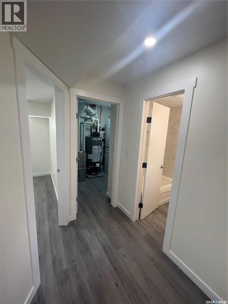 911 23rd STREET W - 31