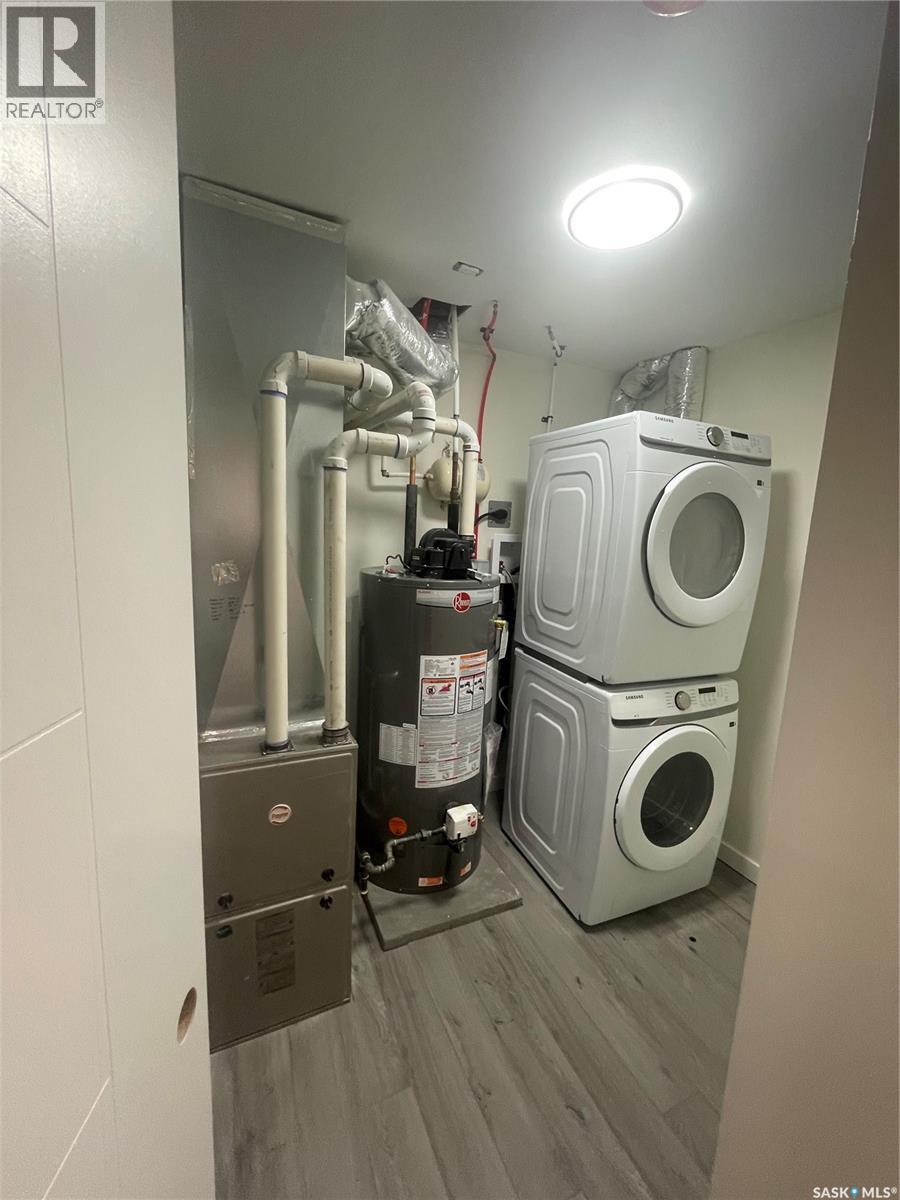911 23rd STREET W - 37