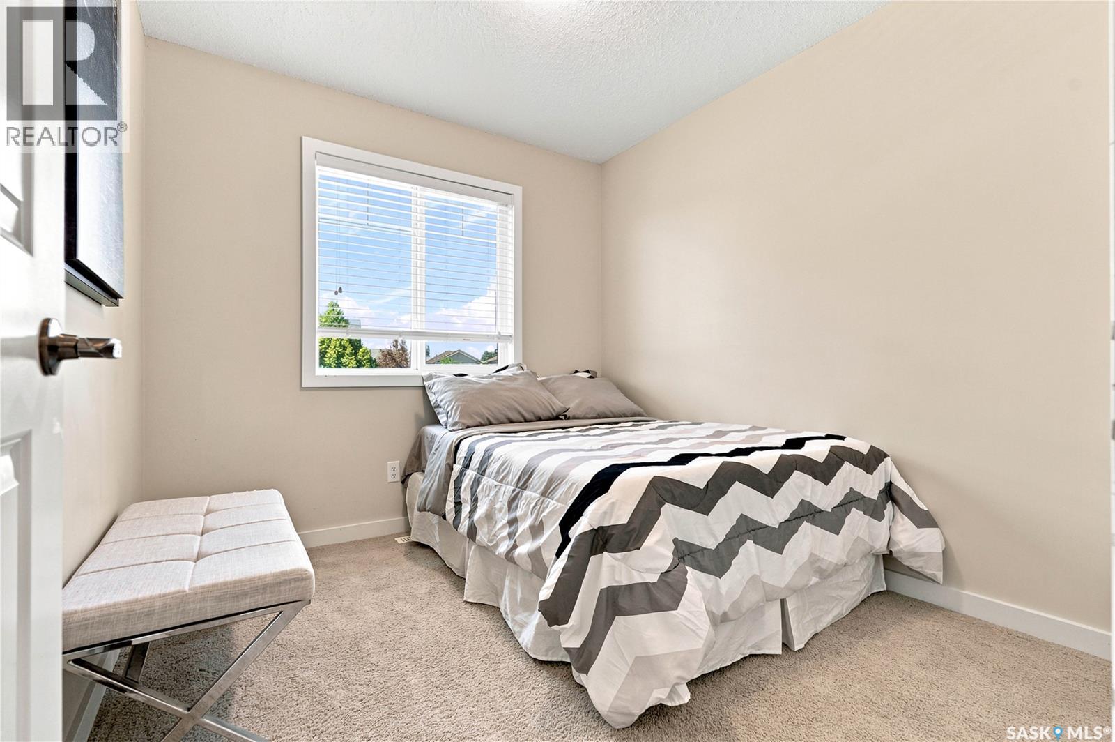 #163 135 Ashworth CRESCENT - 21